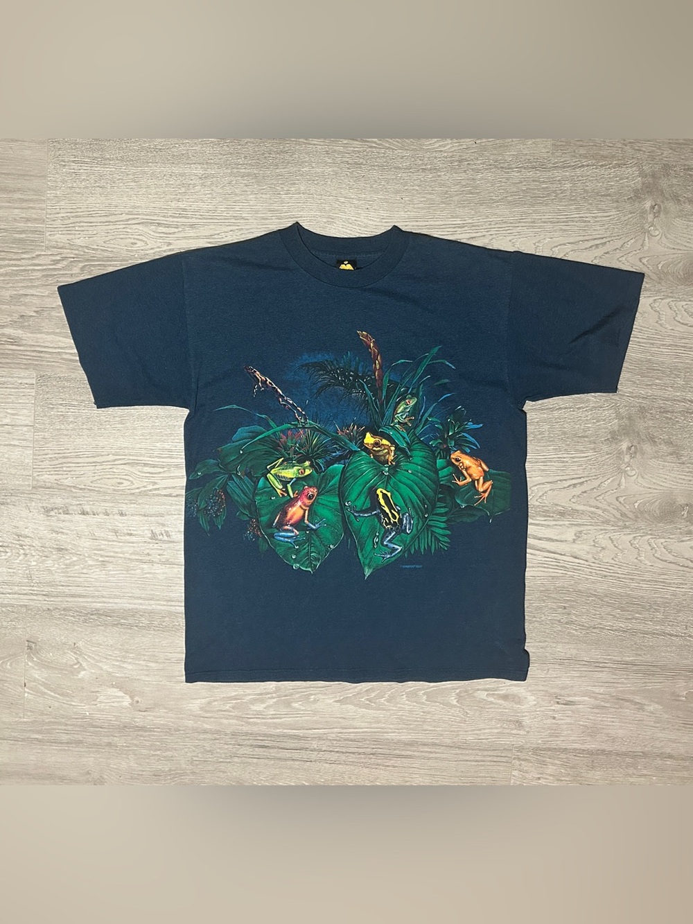 Vintage 90s Habitat Nature Frog All Over Print Graphic T-Shirt